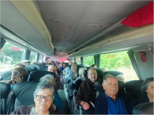 Passeio S&eacute;nior - A Junta de Freguesia de Sobral de Monte Agra&ccedil;o realizou mais uma vez o Passeio s&eacute;nior, um dia de muito conv&iacute;vio e alegria. 